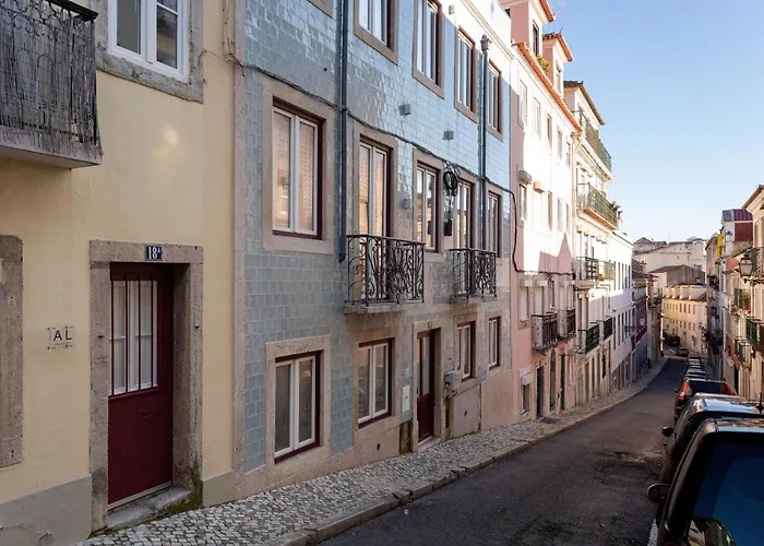 Apartment Urban Charm 1br In Principe Real Lisbon